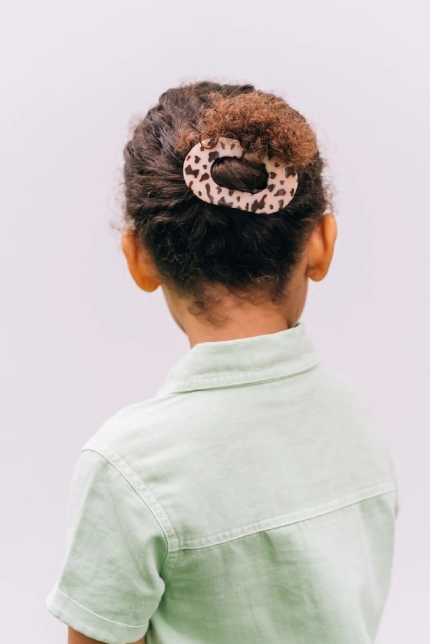 Blonde Tortoise Small Flat Round Hair Clip