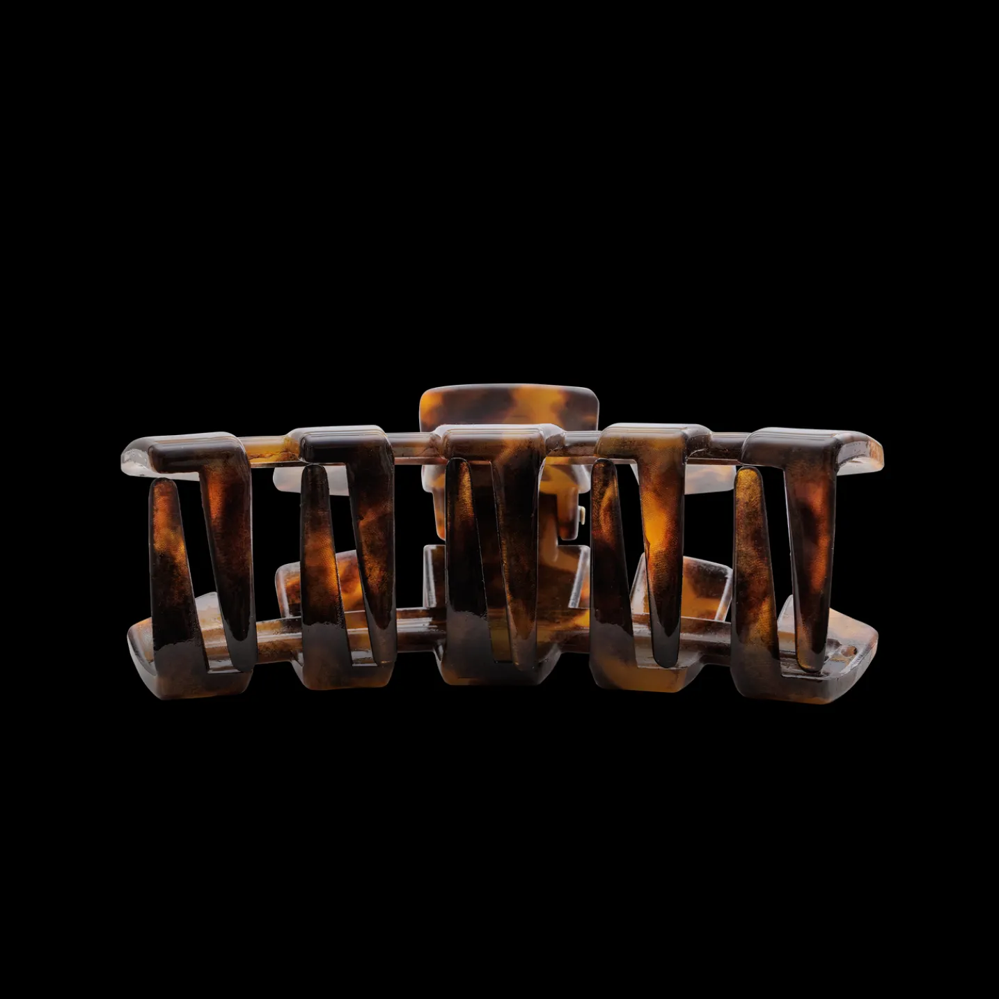 Classic Tortoise Medium Claw Hair Clip