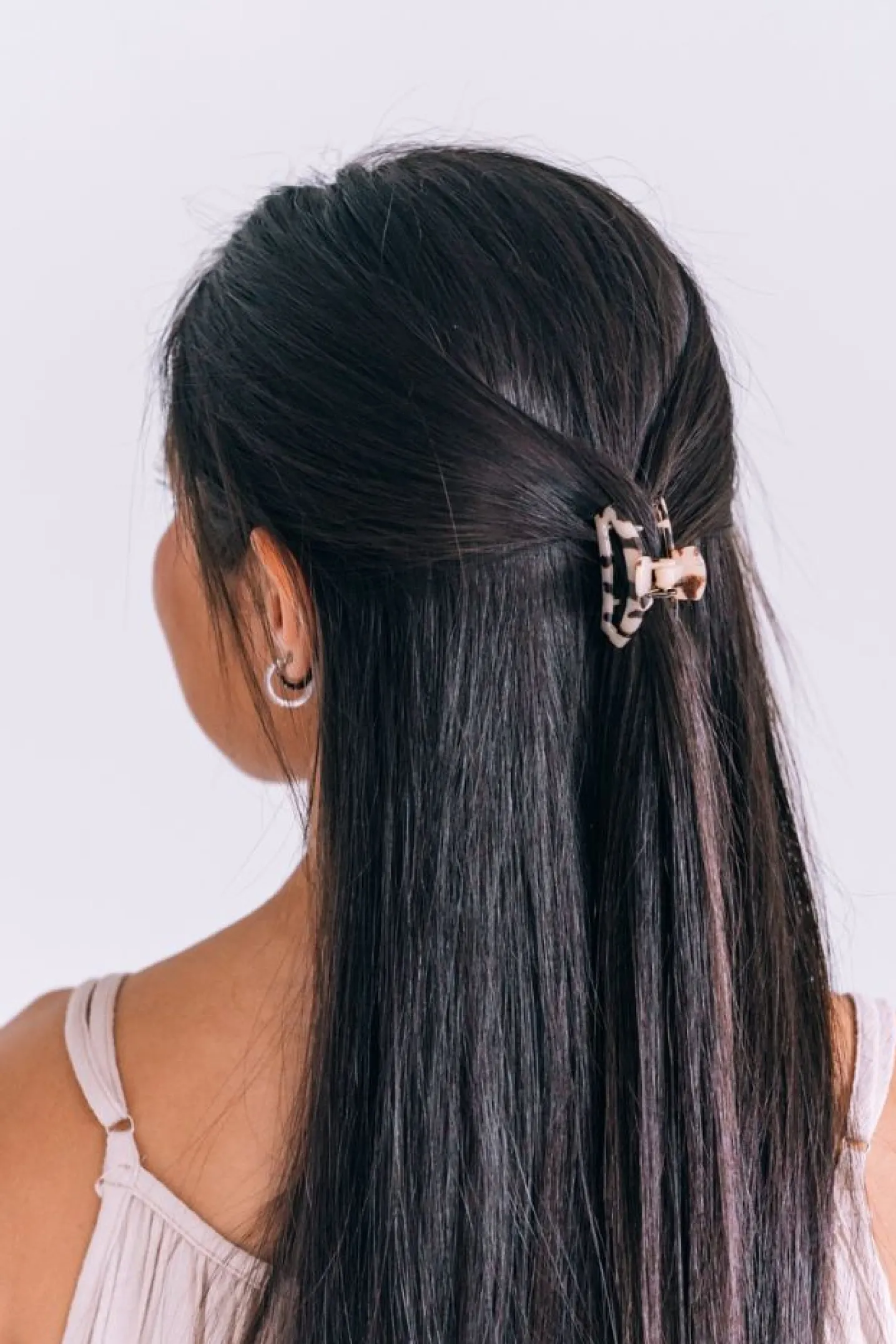 Open Blonde Tortoise Tiny Claw Hair Clip