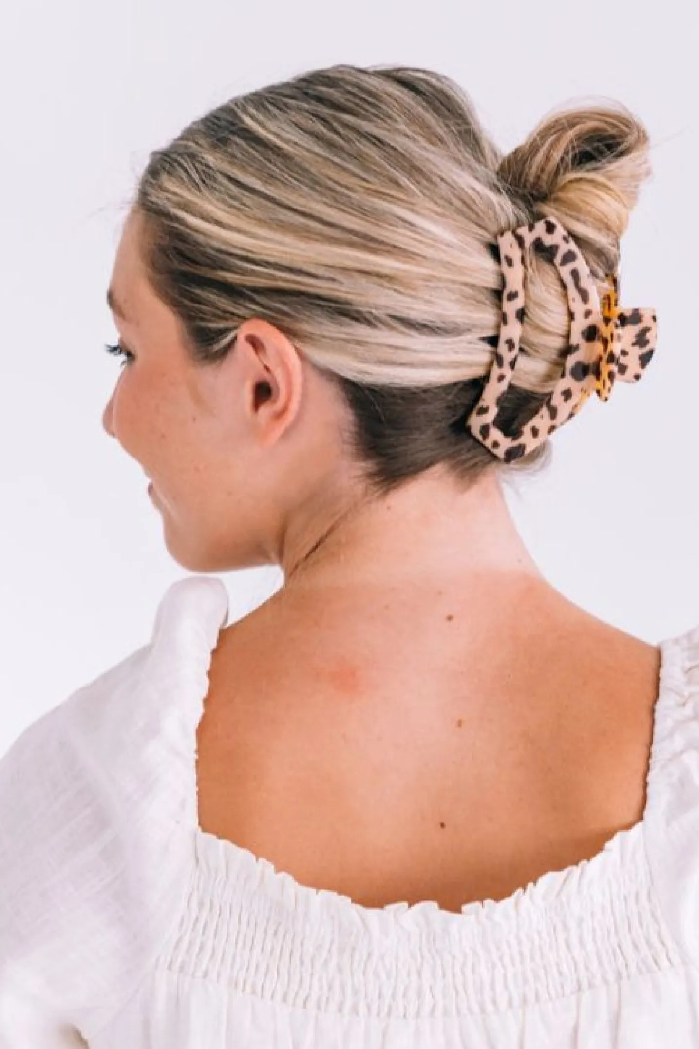 Open Blonde Tortoise Large Claw Hair Clip