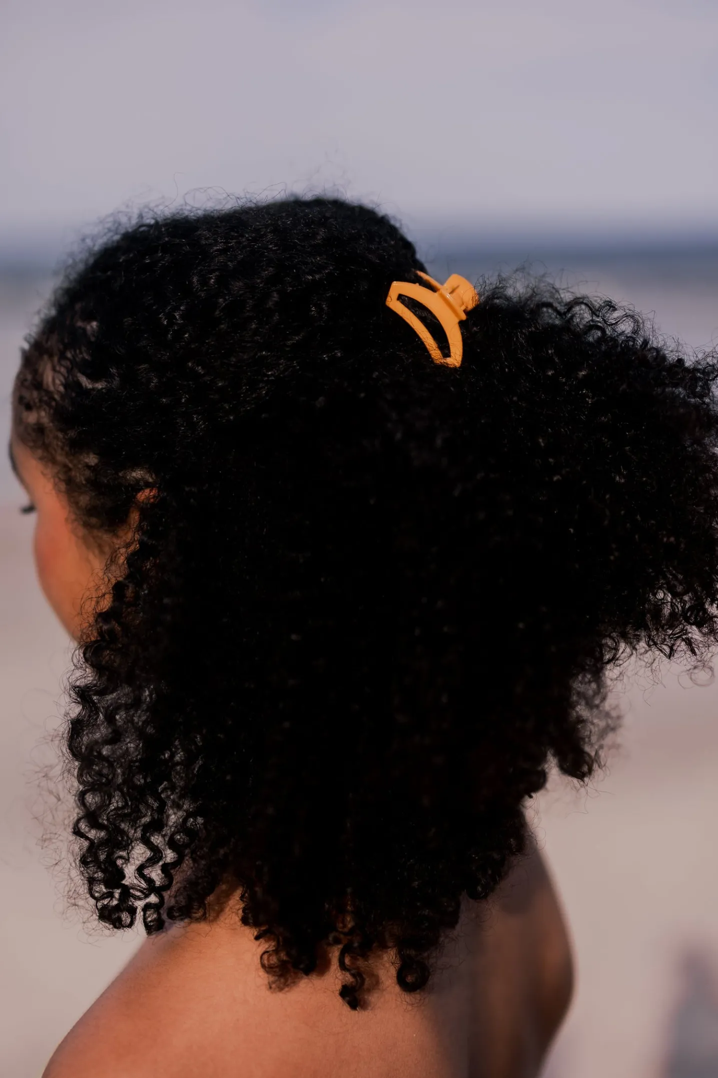 Open Mango for it! Tiny Claw Hair Clip