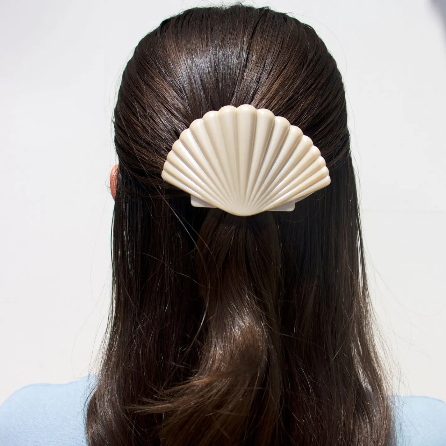 Shimmering Shell Medium Flat Hair Clip