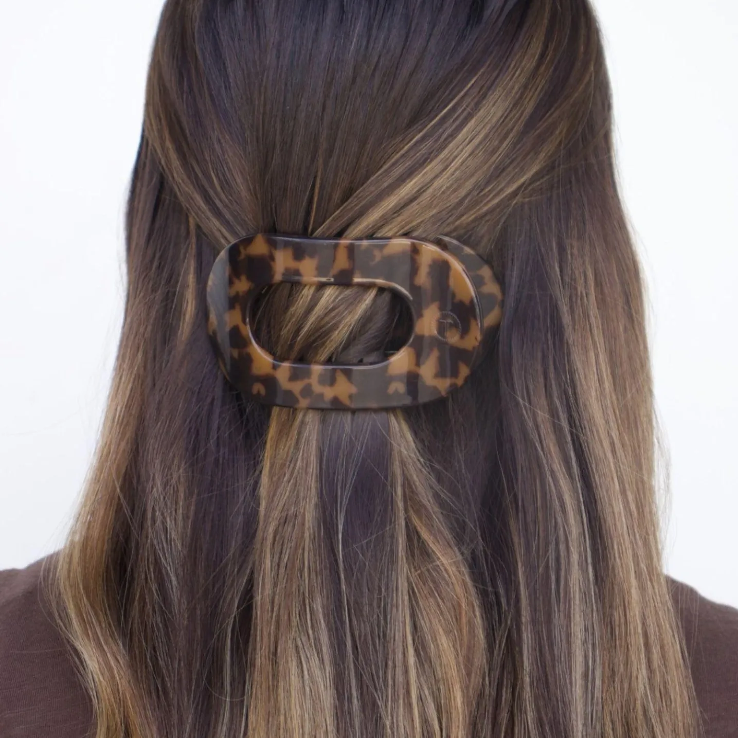 Tortoise Medium Flat Round Hair Clip