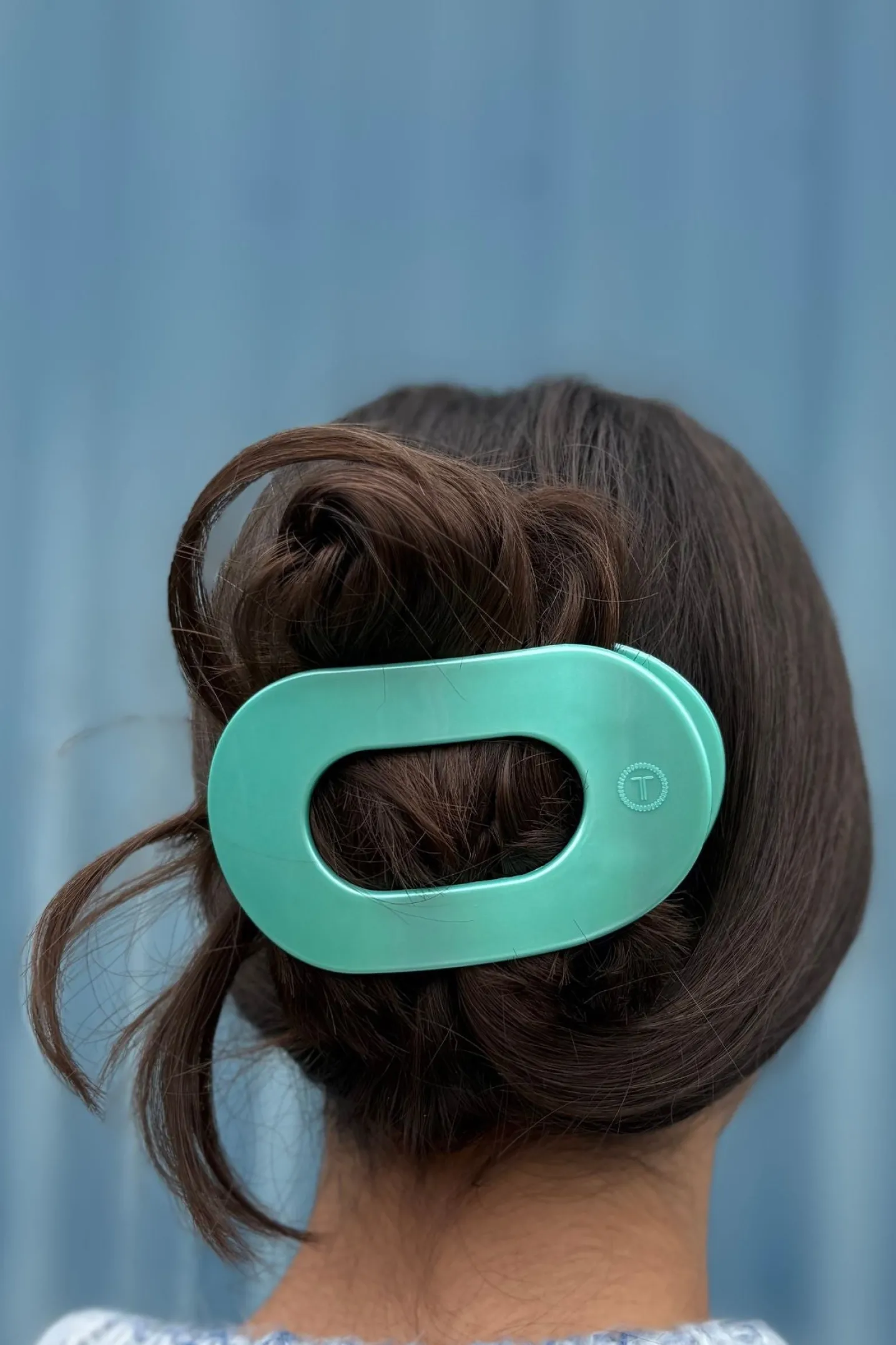 Totally Turquoise Large Flat Round Hair Clip